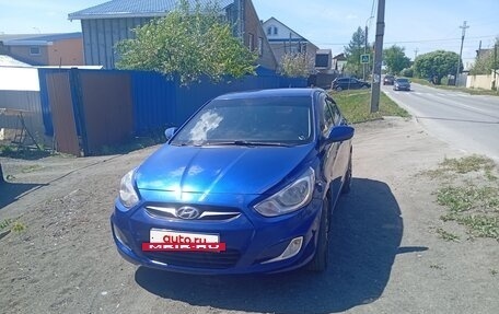 Hyundai Solaris II рестайлинг, 2012 год, 600 000 рублей, 9 фотография
