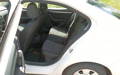 Skoda Octavia, 2014 год, 999 999 рублей, 3 фотография