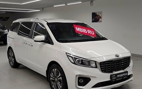 KIA Carnival III, 2020 год, 2 750 000 рублей, 3 фотография