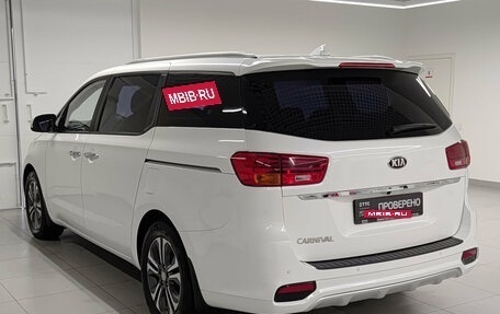 KIA Carnival III, 2020 год, 2 750 000 рублей, 8 фотография