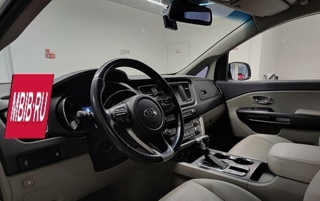 KIA Carnival III, 2020 год, 2 750 000 рублей, 20 фотография
