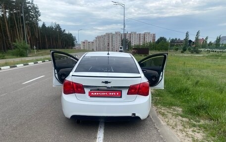 Chevrolet Cruze II, 2010 год, 680 000 рублей, 1 фотография