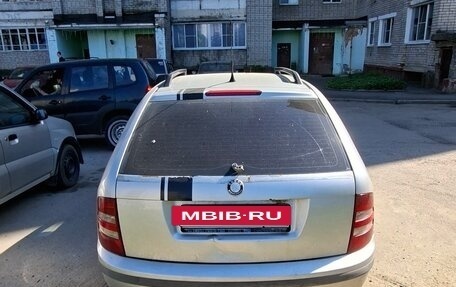 Skoda Fabia I, 2002 год, 230 000 рублей, 2 фотография