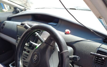 Toyota Opa I рестайлинг, 2002 год, 400 000 рублей, 10 фотография