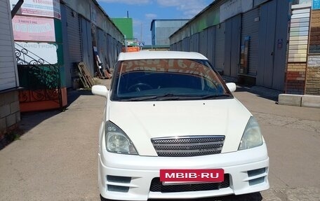 Toyota Opa I рестайлинг, 2002 год, 400 000 рублей, 8 фотография