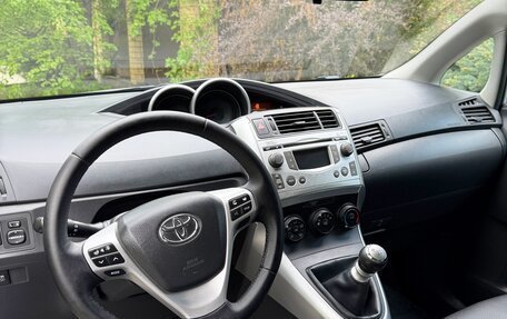 Toyota Verso I, 2010 год, 1 500 000 рублей, 9 фотография