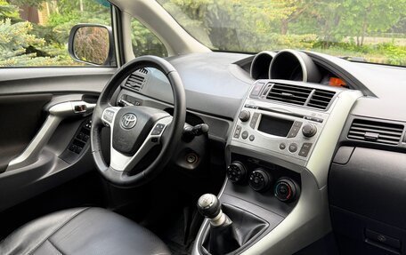 Toyota Verso I, 2010 год, 1 500 000 рублей, 11 фотография
