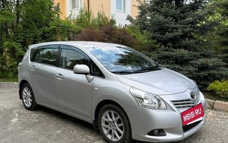 Toyota Verso I, 2010 год, 1 500 000 рублей, 7 фотография