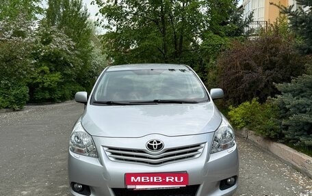 Toyota Verso I, 2010 год, 1 500 000 рублей, 8 фотография