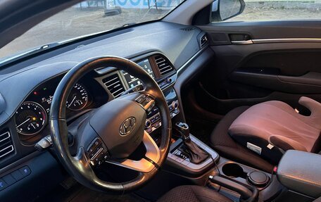 Hyundai Elantra VI рестайлинг, 2019 год, 1 450 000 рублей, 4 фотография