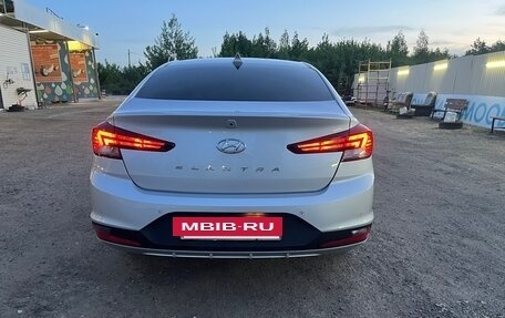 Hyundai Elantra VI рестайлинг, 2019 год, 1 450 000 рублей, 2 фотография