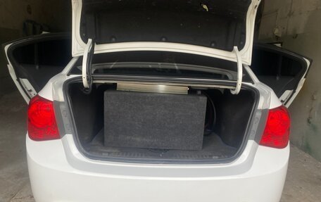 Chevrolet Cruze II, 2010 год, 680 000 рублей, 11 фотография