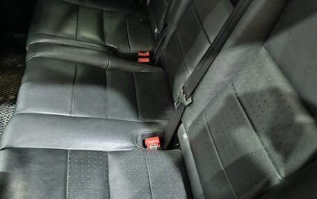 Land Rover Discovery III, 2008 год, 950 000 рублей, 10 фотография