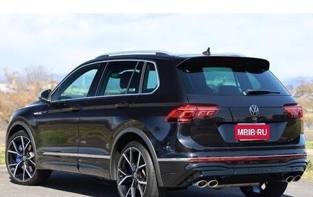 Volkswagen Tiguan II, 2022 год, 2 050 000 рублей, 9 фотография