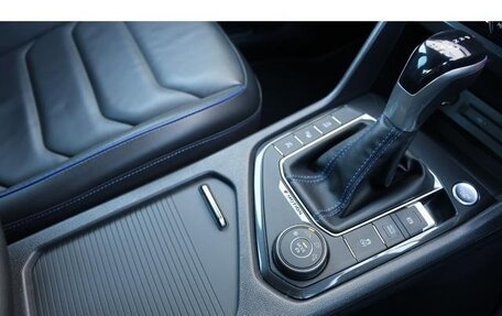 Volkswagen Tiguan II, 2022 год, 2 050 000 рублей, 30 фотография