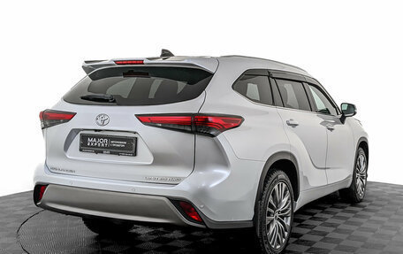 Toyota Highlander, 2024 год, 5 800 000 рублей, 5 фотография