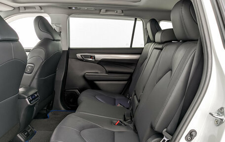 Toyota Highlander, 2024 год, 5 800 000 рублей, 13 фотография