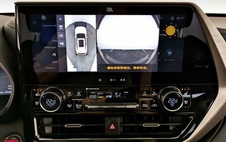 Toyota Highlander, 2024 год, 5 800 000 рублей, 18 фотография