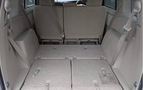 Toyota ISis I, 2012 год, 930 000 рублей, 15 фотография
