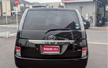 Toyota ISis I, 2012 год, 930 000 рублей, 6 фотография