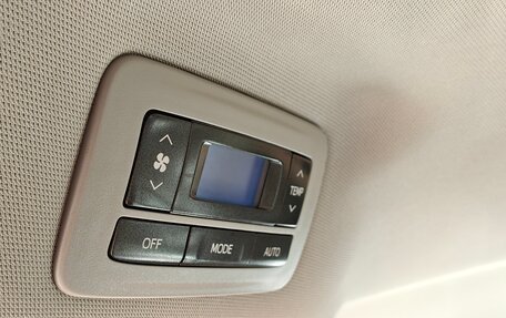 Toyota Sienna III, 2016 год, 2 650 000 рублей, 11 фотография