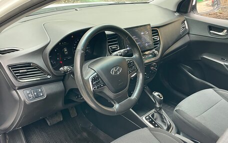 Hyundai Solaris II рестайлинг, 2021 год, 1 220 000 рублей, 14 фотография