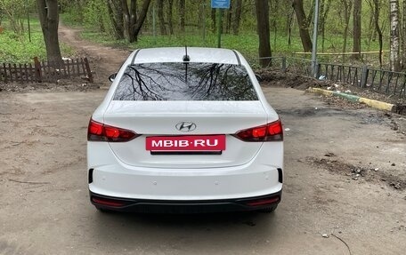 Hyundai Solaris II рестайлинг, 2021 год, 1 220 000 рублей, 9 фотография
