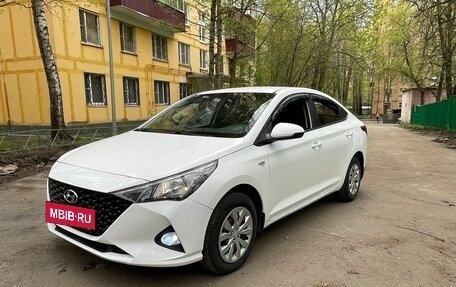 Hyundai Solaris II рестайлинг, 2021 год, 1 220 000 рублей, 17 фотография