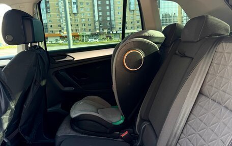 Volkswagen Tiguan II, 2021 год, 3 090 000 рублей, 8 фотография