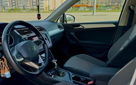 Volkswagen Tiguan II, 2021 год, 3 090 000 рублей, 9 фотография