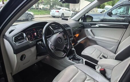 Volkswagen Tiguan II, 2018 год, 2 250 000 рублей, 9 фотография