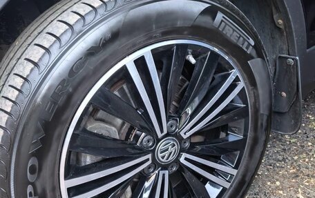 Volkswagen Tiguan II, 2018 год, 2 250 000 рублей, 26 фотография