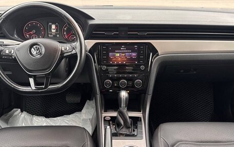 Volkswagen Passat B8 рестайлинг, 2020 год, 2 080 000 рублей, 13 фотография