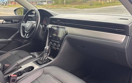 Volkswagen Passat B8 рестайлинг, 2020 год, 2 080 000 рублей, 16 фотография