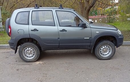 Chevrolet Niva I рестайлинг, 2012 год, 320 000 рублей, 3 фотография
