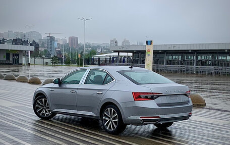 Skoda Superb III рестайлинг, 2025 год, 2 650 000 рублей, 5 фотография