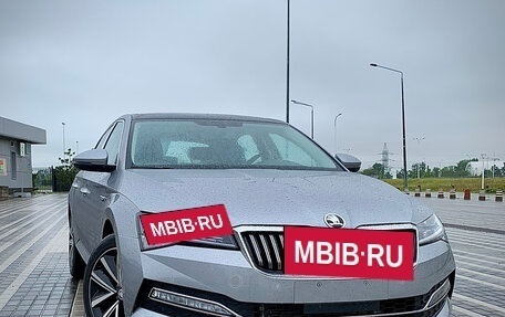 Skoda Superb III рестайлинг, 2025 год, 2 650 000 рублей, 2 фотография