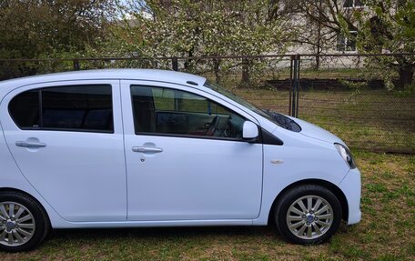 Daihatsu Mira e:S I рестайлинг, 2016 год, 650 000 рублей, 2 фотография
