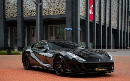 Ferrari 812, 2020 год, 36 500 000 рублей, 1 фотография