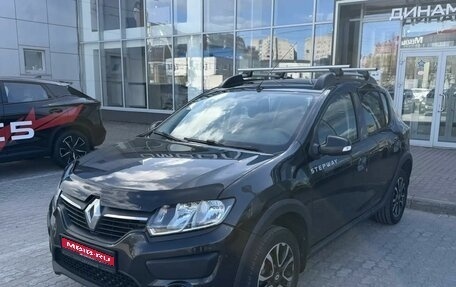 Renault Sandero II рестайлинг, 2016 год, 900 000 рублей, 1 фотография