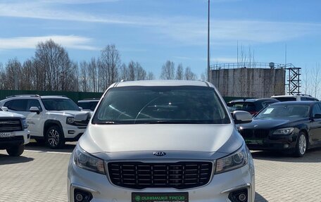 KIA Carnival III, 2019 год, 2 900 000 рублей, 2 фотография