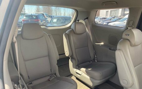 KIA Carnival III, 2019 год, 2 900 000 рублей, 13 фотография