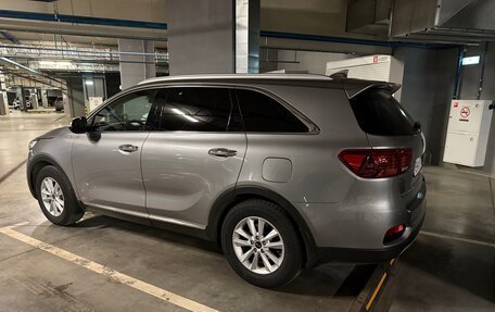 KIA Sorento III Prime рестайлинг, 2018 год, 3 000 000 рублей, 4 фотография