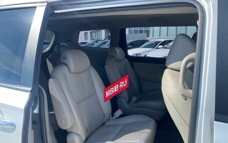 KIA Carnival III, 2019 год, 2 900 000 рублей, 26 фотография