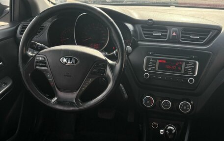 KIA Rio III рестайлинг, 2015 год, 865 000 рублей, 13 фотография
