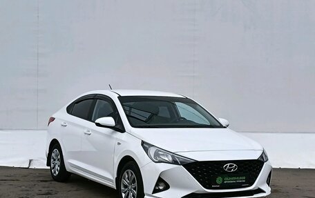 Hyundai Solaris II рестайлинг, 2021 год, 1 765 000 рублей, 3 фотография