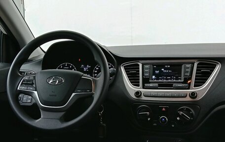 Hyundai Solaris II рестайлинг, 2021 год, 1 765 000 рублей, 13 фотография