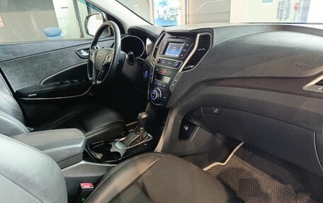 Hyundai Santa Fe III рестайлинг, 2017 год, 2 269 000 рублей, 8 фотография
