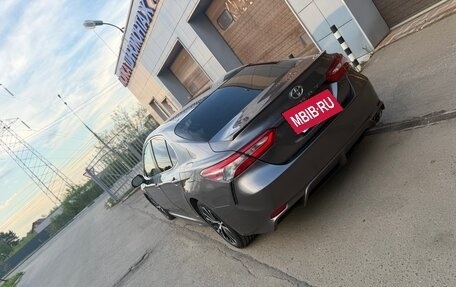 Toyota Camry, 2017 год, 1 460 000 рублей, 4 фотография