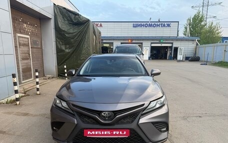 Toyota Camry, 2017 год, 1 460 000 рублей, 2 фотография